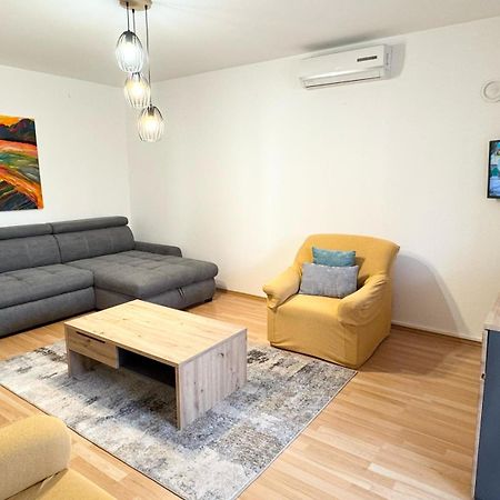 Apartments Nives Πόρετς Εξωτερικό φωτογραφία