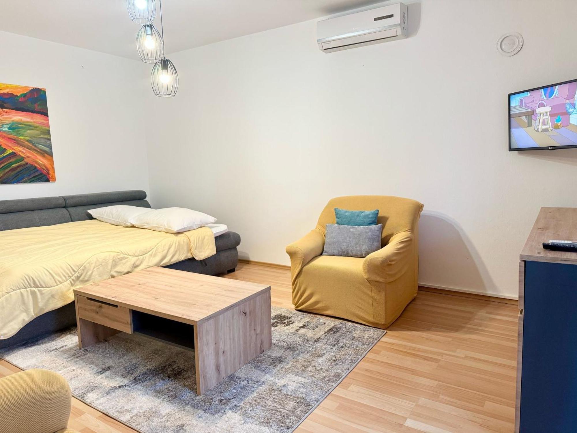 Apartments Nives Πόρετς Εξωτερικό φωτογραφία