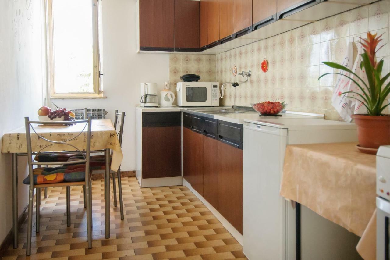 Apartments Nives Πόρετς Εξωτερικό φωτογραφία
