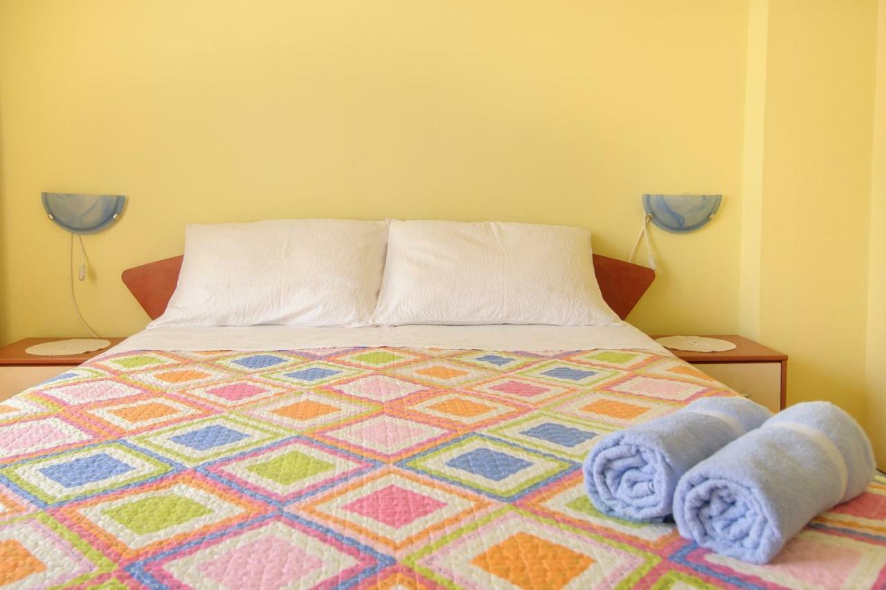 Apartments Nives Πόρετς Εξωτερικό φωτογραφία