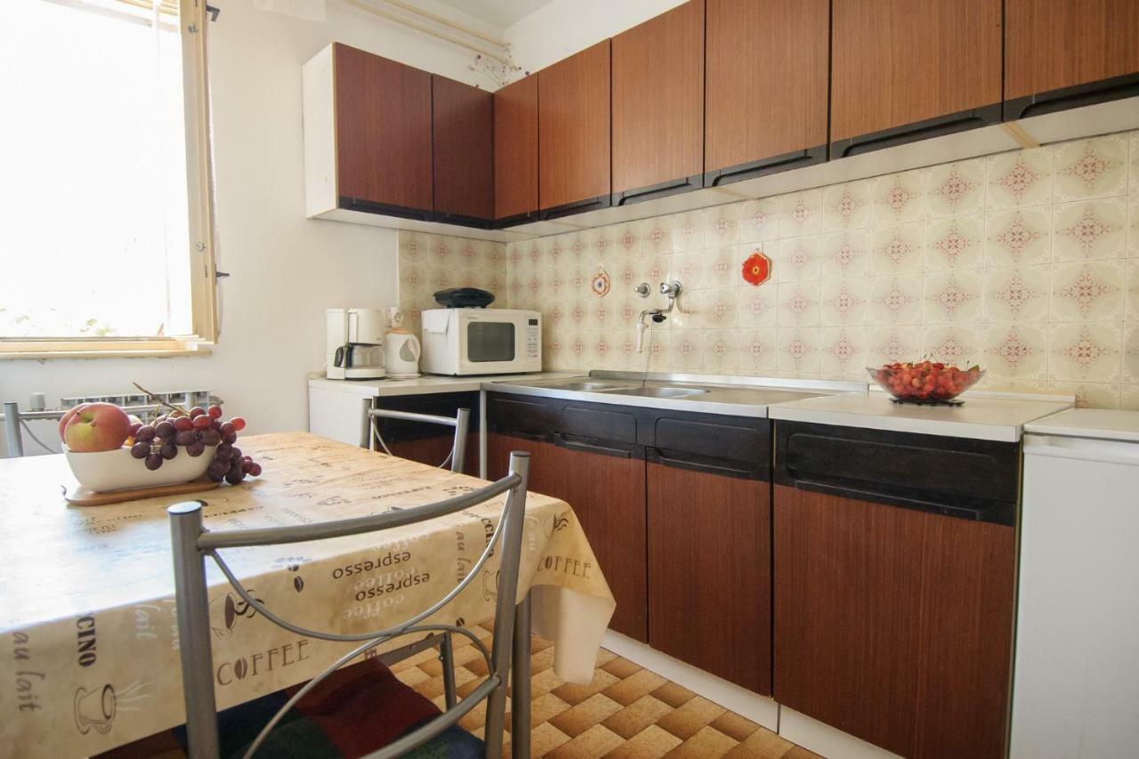 Apartments Nives Πόρετς Εξωτερικό φωτογραφία